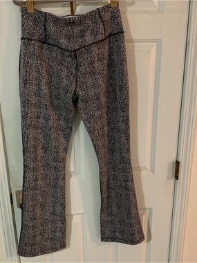 Mondetta Black & White Textured Flare Pants
